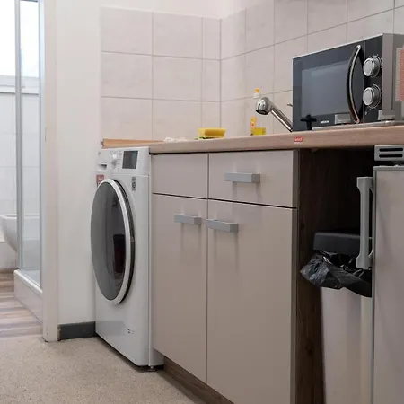 Monteurwohnung - - - Easy *