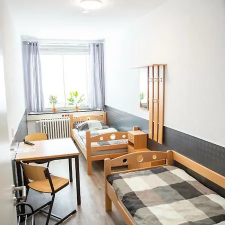 Vandrarhem Monteurwohnung - - - Easy Hildesheim