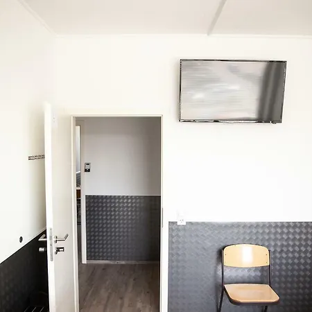 Vandrarhem Monteurwohnung - - - Easy *